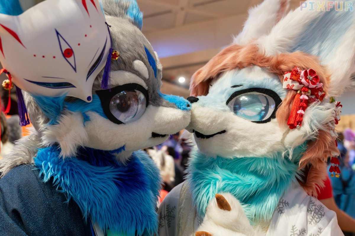 奈月 (@nairooxo) on Twitter photo 「啾」
"愛してる"
📷: FB天狐
🦊:<a href="/canducedmart/">canduce-鴉片督軍(伊空)</a>
----------------------------------
#Fursuit
#FursuitFriday
#狐之花嫁祭 「啾」
"愛してる"
📷: FB天狐
🦊:<a href="/canducedmart/">canduce-鴉片督軍(伊空)</a>
----------------------------------
#Fursuit
#FursuitFriday
#狐之花嫁祭
