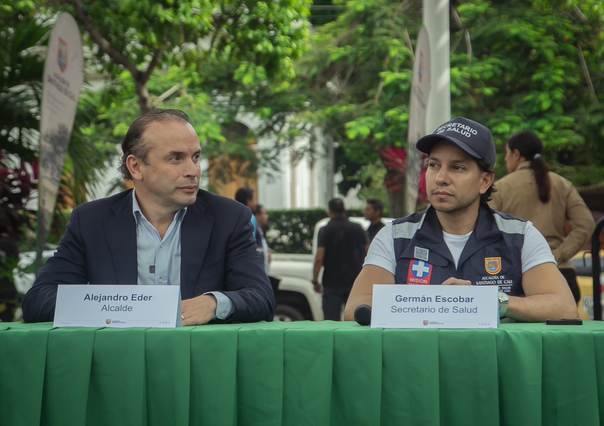 🧵1/4 #Cali activa plan de acción ante el brote de fiebre amarilla.
Aunque no hay casos confirmados en la ciudad, se refuerza la vigilancia epidemiológica y la vacunación, con más de 15.000 dosis disponibles y otras 20.000 solicitadas al Gobierno Nacional. 
#AsíRecuperamosCali