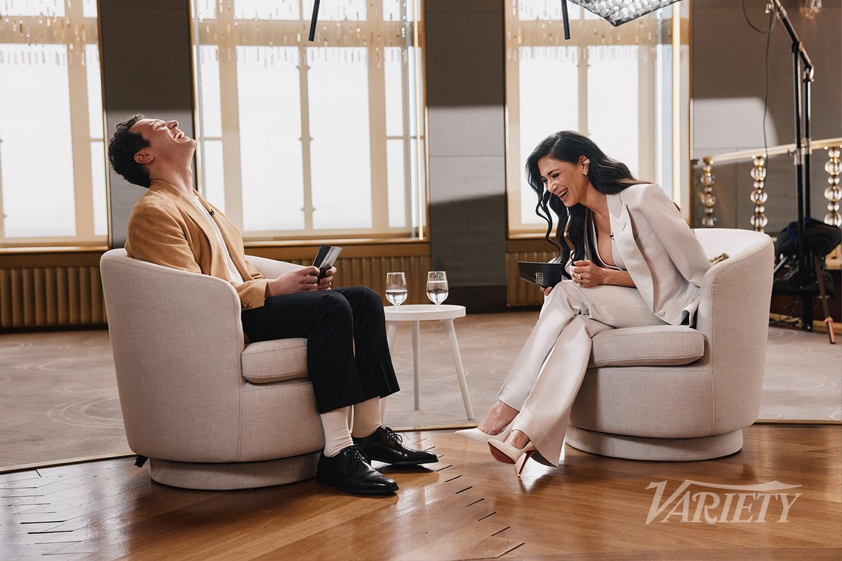 Behind the scenes of Jonathan Groff and Nicole Scherzinger's #ActorsOnActors: Broadway conversation 🌟 

Watch it tomorrow on YouTube.com/Variety