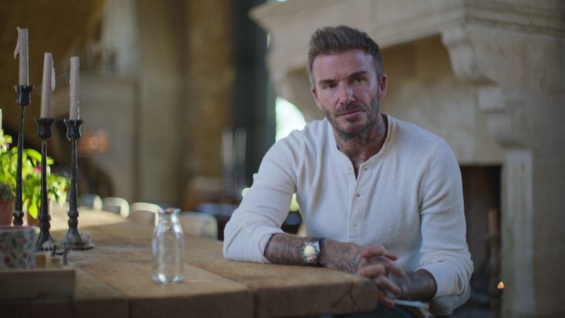 Just re-released! Our Classic <a href="/topdocspod/">topdocs</a> (w/<a href="/mikemerrill/">mikemerrill</a>) podcast "Beckham" about the wildly popular <a href="/netflix/">xᴉlɟʇǝu</a> doc series directed by <a href="/fisherstevensbk/">Fisher Stevens</a>. Check out Mike's great convo w/Fisher here:
podcasts.apple.com/us/podcast/cla…