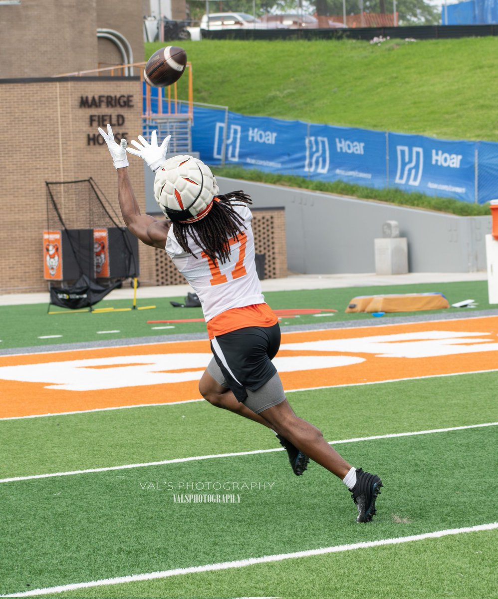 flor3lli's tweet photo. @BearkatsFB https://t.co/GMN2xgsG3B