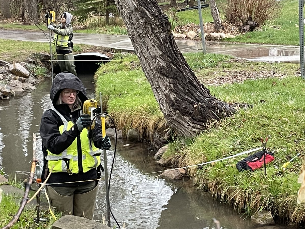 USGS_DWSC's tweet photo. Spring heralds the start of a new round of water sampling, and our team couldn't be more excited! As we head outdoors to collect data and samples, this season brings new opportunities to collect vital data, monitor water quality, and track changes over time. https://t.co/apv0URZRfC