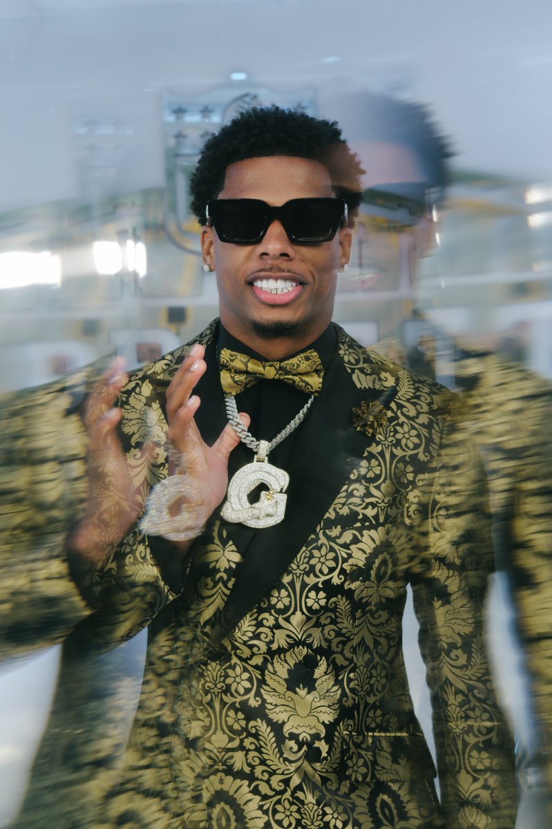 NFL (@nfl) on Twitter photo The G stands for Golden
📺: #NFLDraft on NFLN/ESPN/ABC
📱: Stream on <a href="/NFLPlus/">NFL+</a> The G stands for Golden
📺: #NFLDraft on NFLN/ESPN/ABC
📱: Stream on <a href="/NFLPlus/">NFL+</a>