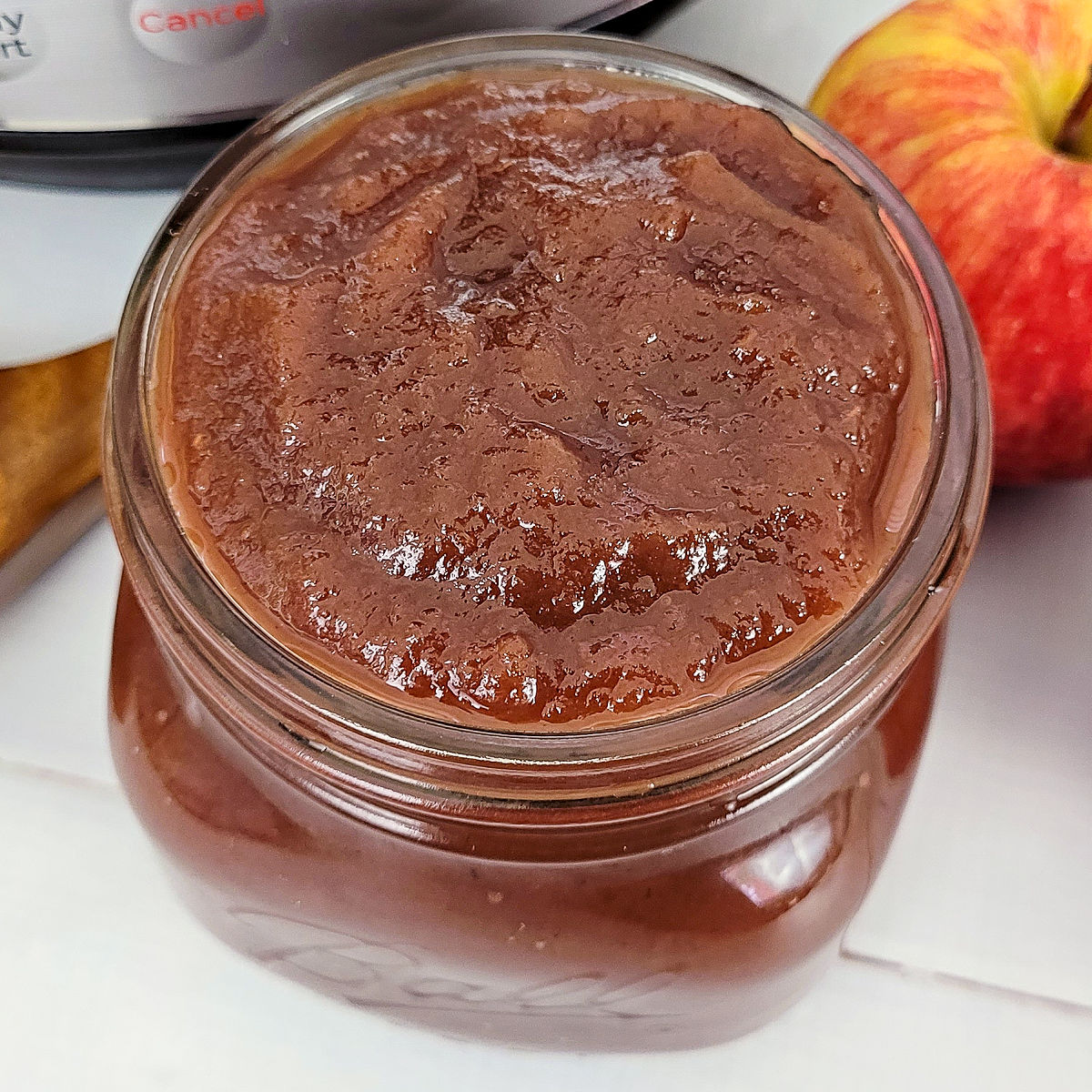 HappyMothering's tweet photo. Instant Pot Apple Butter... so easy and delicious! https://t.co/qBUHVDxaVg https://t.co/j2GT8SOhJG
