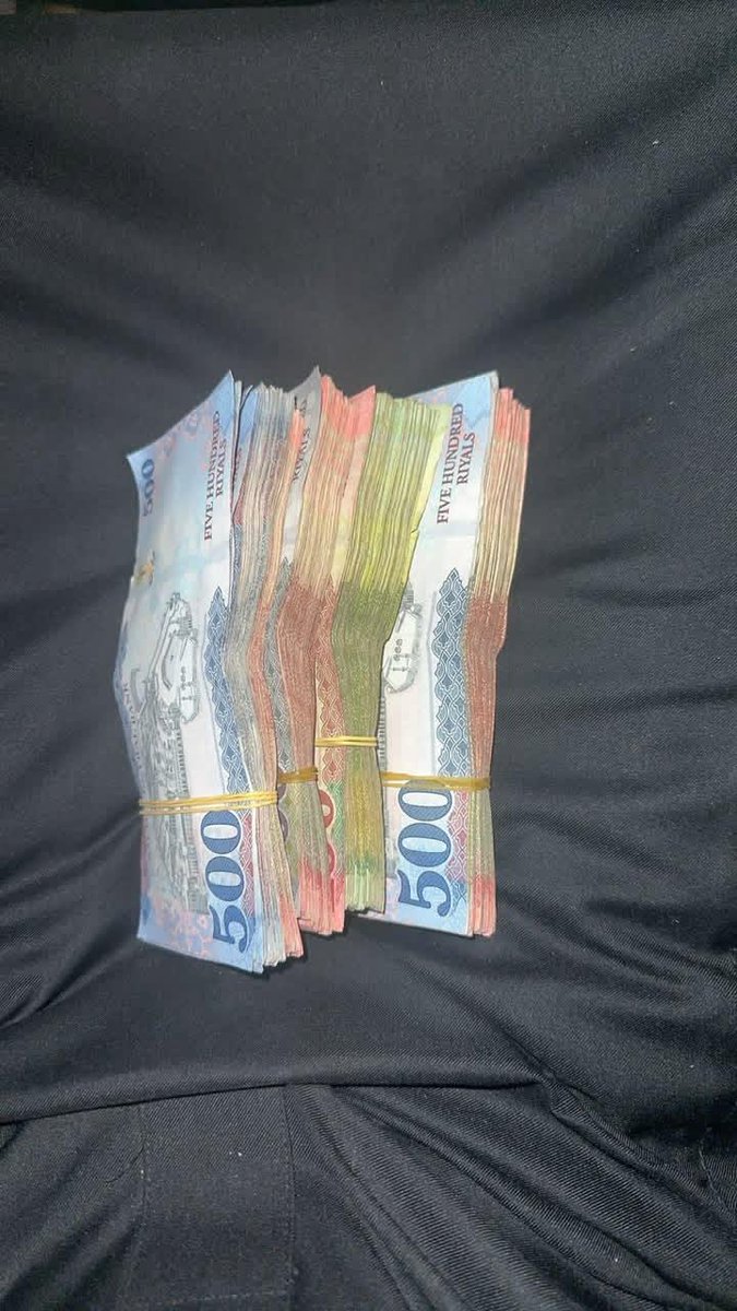 اريد بنت صادقه في صنعاء نلتقي ببعض وعطيها الي تبي يد بيد الي جاده وصادقه تجيني خاص وربي مارح تندم