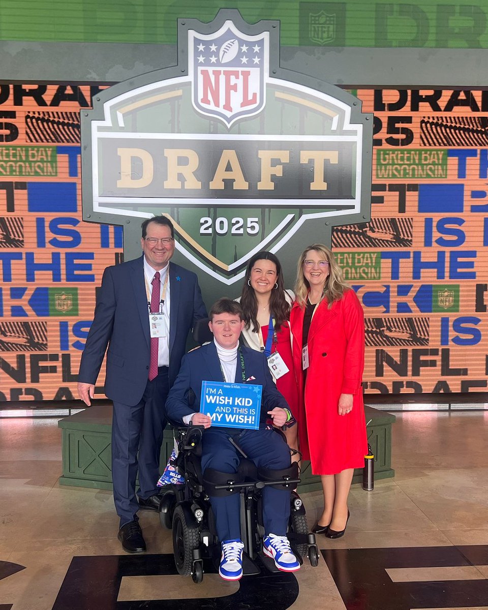 BuffaloBills's tweet image. A dream come true.

We can't wait to have Tommy Parzymieso announce our first round pick tonight!

@MakeAWish | #NFLDraft