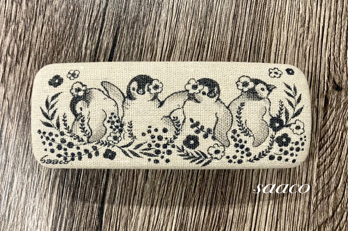 新宿ペンギンバザールに向けて日々ペンギンの絵を描いています🐧
たくさんの方に楽しんでいただけると嬉しいです。

☆2025年5月7日(水)〜12日(月)☆
小田急百貨店新宿店7Fにて開催🎈
 #新宿ペンバザ #世界ペンギンの日 