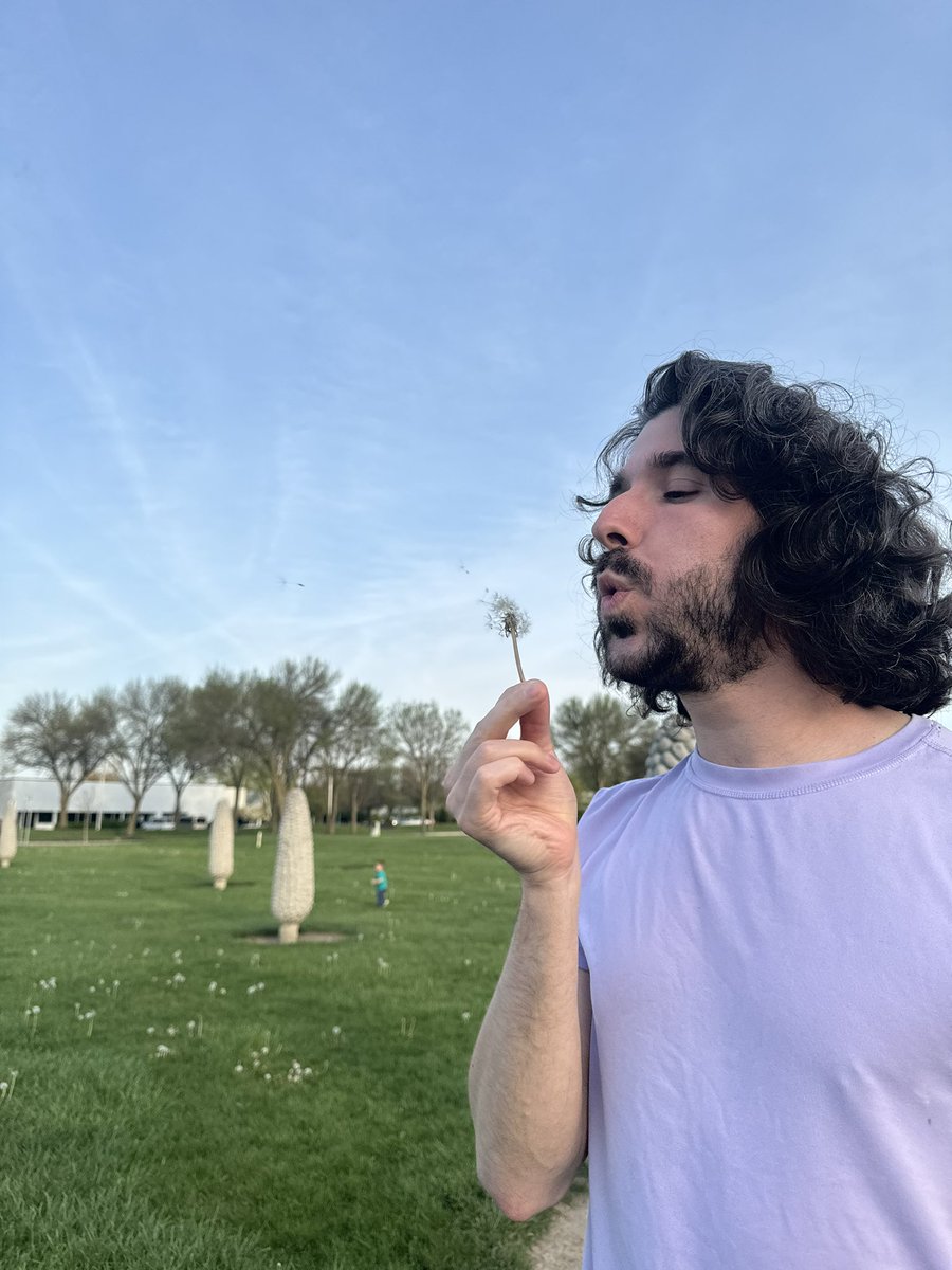 AdamAJRbrothers's tweet photo. I finally figured out what I want to be when I grow up #corn https://t.co/fpK658XqYS