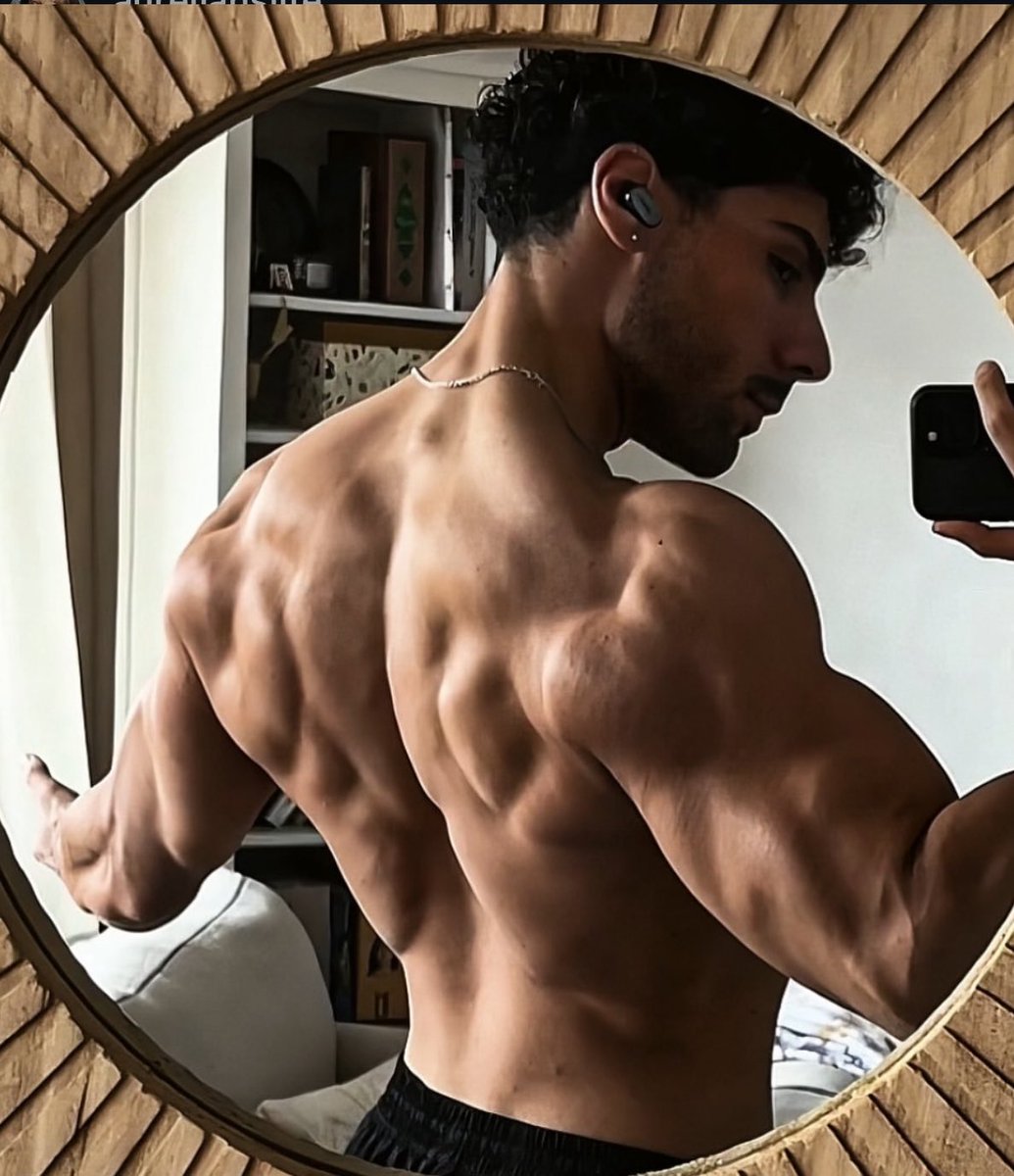 Nwma45's tweet photo. Euer mächtiger Alpha ist zurück und wird eure Konten ficken und euch dabei auslachen 
Ab in meine Dms ❗️
💶💶💶
#cashmaster #findom #findomking #zahlfotzen #geldherr #zahlschweine #paypig #alpha #dominant #findomgod #cashgod #moneyslave #footslave #footdom #footsub #footmaster #smellyfeet #footfetisch