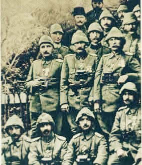 25 Nisan 1915
Sabahı,
MUSTAFA KEMAL ATATÜRK Conkbayırı'na geldiğinde 
9ncu Tümen 27nci Alayın askerlerinin Conkbayırı'na doğru kaçtığını gördü.
Kaçan askerlere emri şudur; 
"Cephaneniz yoksa süngünüz var,hücum!" 
Kazanılan bu zamanda 57nci Alay savaş alanına yetişir, hücuma geçer