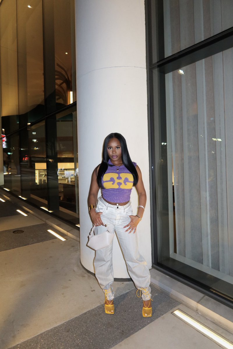 shesthatgirl_rr's tweet photo. Pretty and fine the way this girl designed🧞‍♀️ https://t.co/uaP7qmo17i