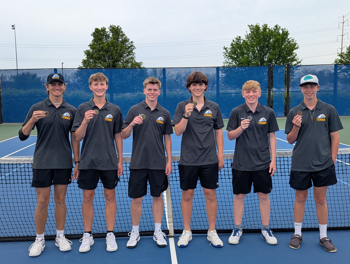 FALCONS ARE JV SUNFLOWER LEAGUE CHAMPS!!! 🏆🎾

1D Champs: Ryan Wondra/Max Orf; 2D Champs: Quinton Hardy/Shane Minter; 1S 3rd place: Beckett Kuehn; 2S Runner-up: Kale Arnold

Varsity is at CBAC all day Saturday, V/JV at CBAC all day Monday!

#GOFALCONS <a href="/ADMillerOS/">AD Miller</a> <a href="/OlatheSouthHS/">Olathe South HS</a>