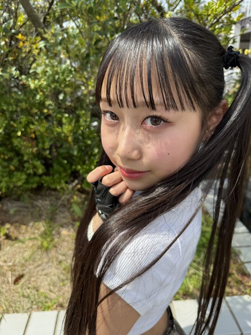 NananeのTwitter画像3