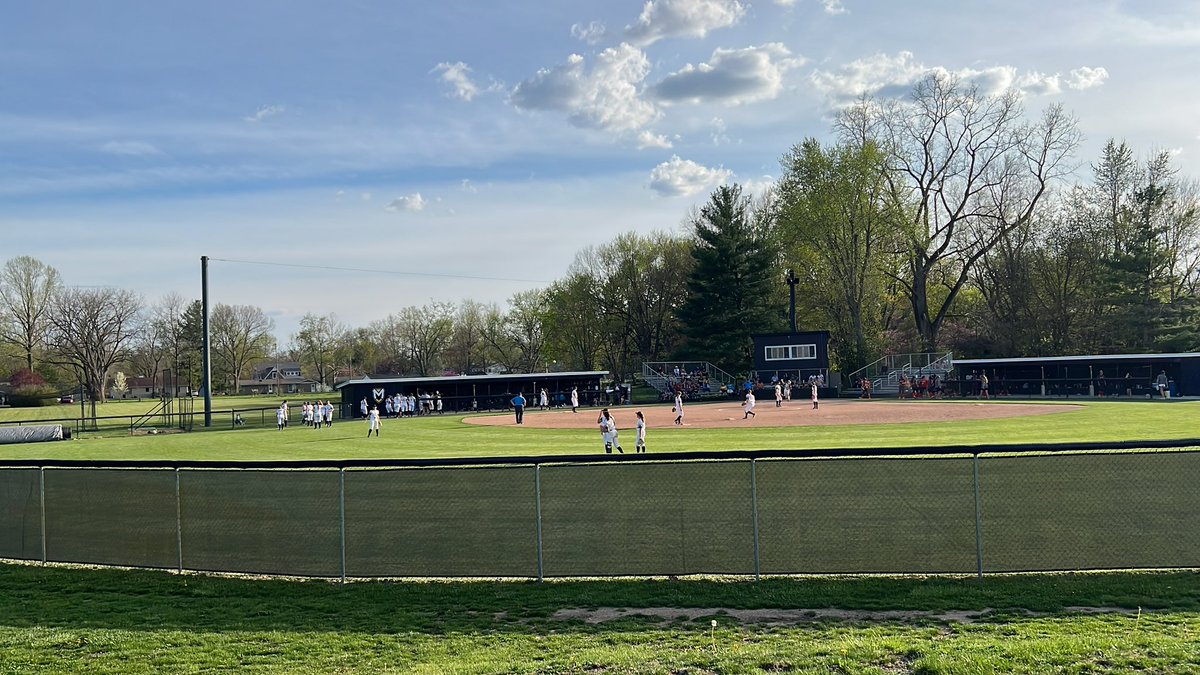 Came over to support MU softball again today! 
#gospartans #whiteteam
<a href="/MU_SpartanFB/">Manchester Football</a>