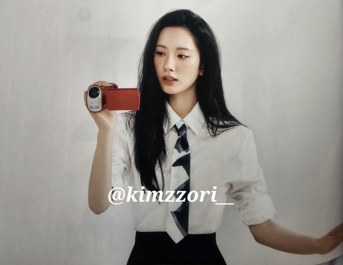 코스모폴리탄 2025 5월호 #김지연 #보나