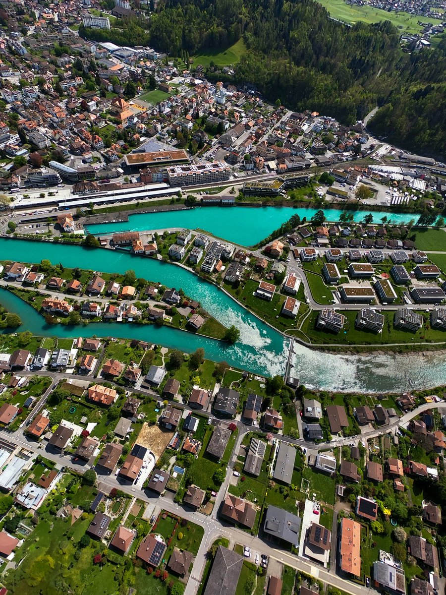 Alexvs_e  tweet media