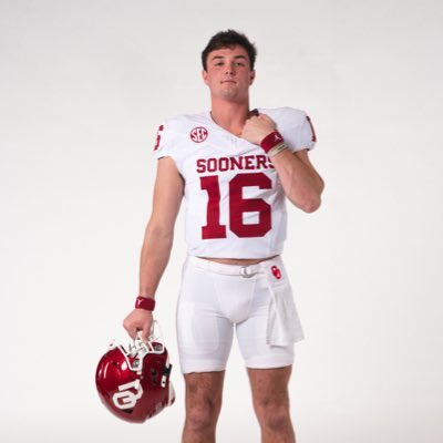 Oklahoma quarterback Cole Gonzales has entered the transfer portal, <a href="/chris_hummer/">Chris Hummer</a> and I have learned for @cbssports/<a href="/247Sports/">247Sports</a>.

Had transferred to OU from Western Carolina earlier this offseason. Was a two-time Walter Payton Award finalist at Western Carolina.