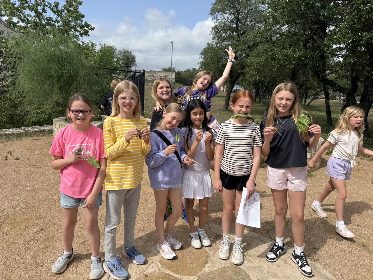 MsRowe6's tweet image. Little hands, big impact! Celebrating Earth Day by planting seeds of care, curiosity, and community. Nature is our favorite classroom!”
#EarthDay #GardenLife #OutdoorLearning #GreenThumbs #CuriousKids #EarthLovers #TeacherLife
🌱👐🌎☀️
@ltisdschools @wche_principal