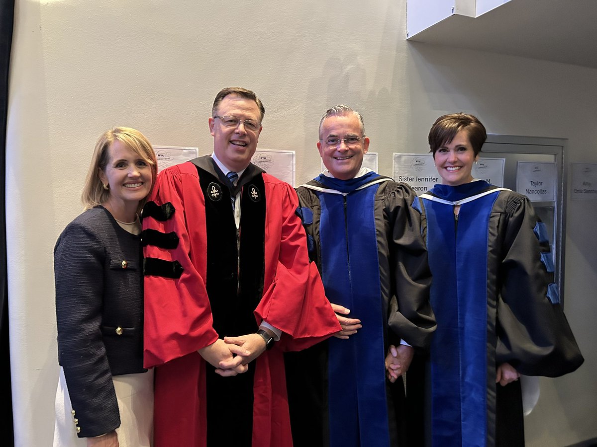 ClarkGilbert's tweet image. Be a light to the world: Today I charged our nearly 7200 @BYU graduates to simultaneously have integrity to their faith, even as they engage others as ambassadors and peacemakers. BYU’s motto is Enter to learn, go forth to serve. Go be that light! #BYUGrad…
