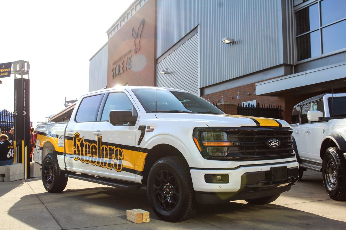 HAPPY DRAFT DAY, PITTSBURGH!!🏈✨🛻