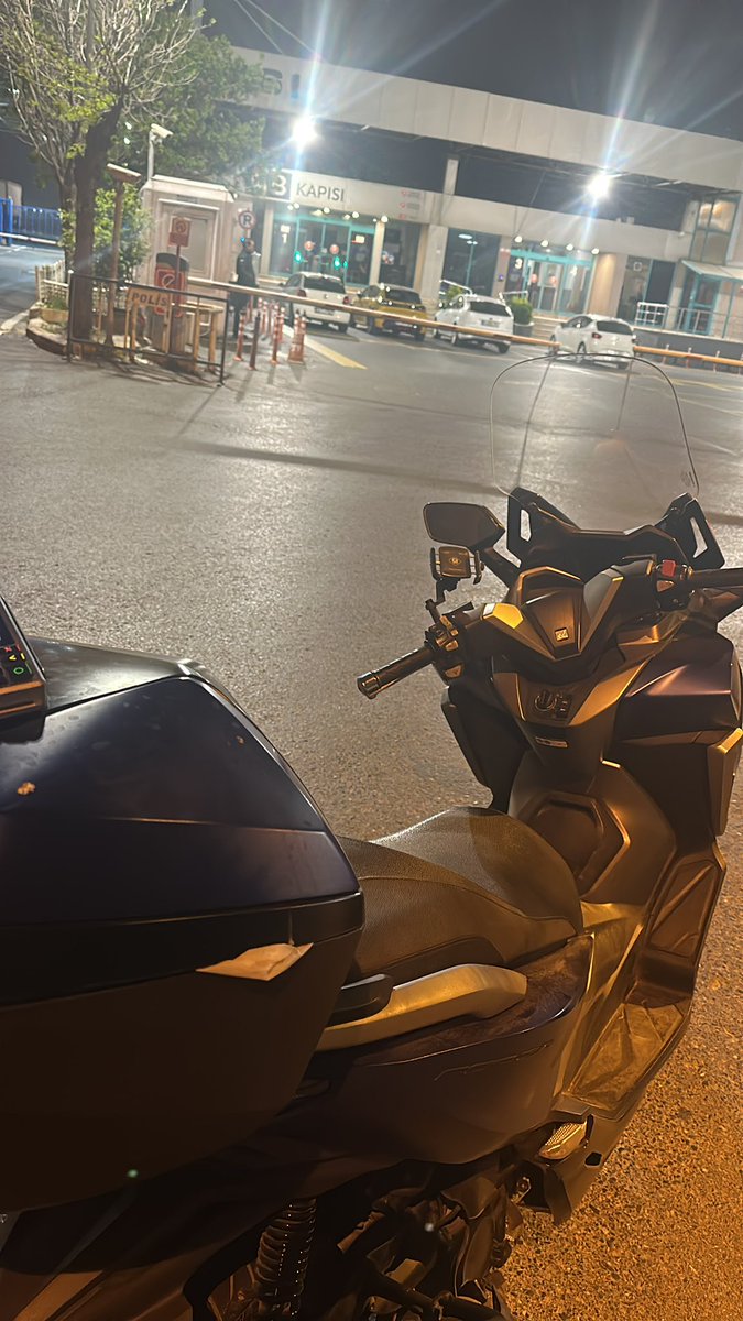 Delivering tons of kebabs to a military airbase, getting famous at this kebab stuff