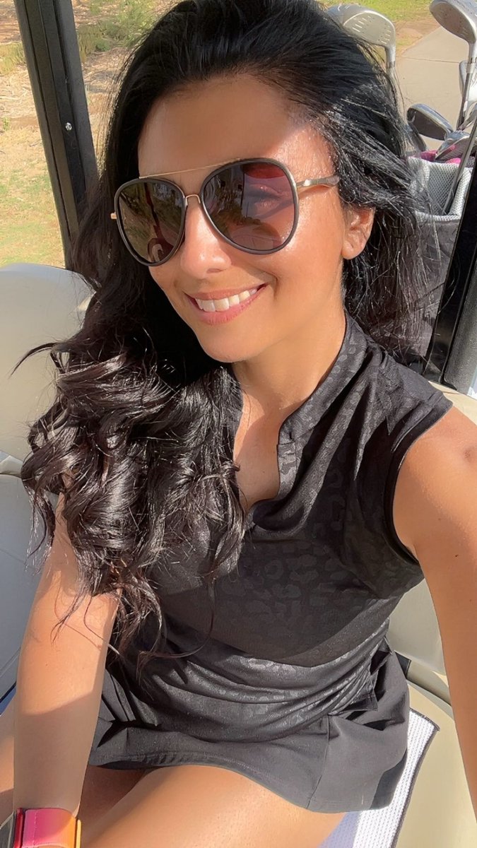 BrandyaLopez's tweet photo. A Day Of Golf! 💜 https://t.co/tvGLQS2i8V
