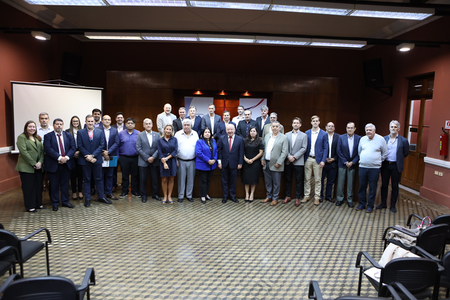 CNCSP's tweet photo. El empresario y gremialista Ricardo dos Santos fue electo nuevo presidente de la #CNCSP, en la Asamblea General celebrada en fecha 24 de abril del corriente.
Más detalles en: https://t.co/uh5nA16Yev https://t.co/H0wMvleADI