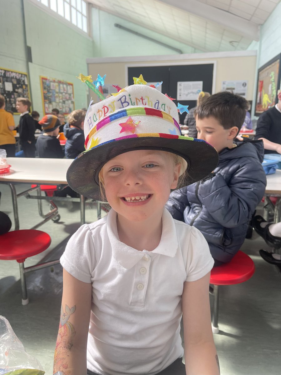 Angela Gallagher (Mrs G) (@ewocarronshore) on Twitter photo Another dinner hall birthday today. This time B had a birthday. She was delighted with her birthday sing song and wearing our infamous birthday hat. ππ<a href="/carronshoreps/">Carronshore Primary</a> Another dinner hall birthday today. This time B had a birthday. She was delighted with her birthday sing song and wearing our infamous birthday hat. ππ<a href="/carronshoreps/">Carronshore Primary</a>