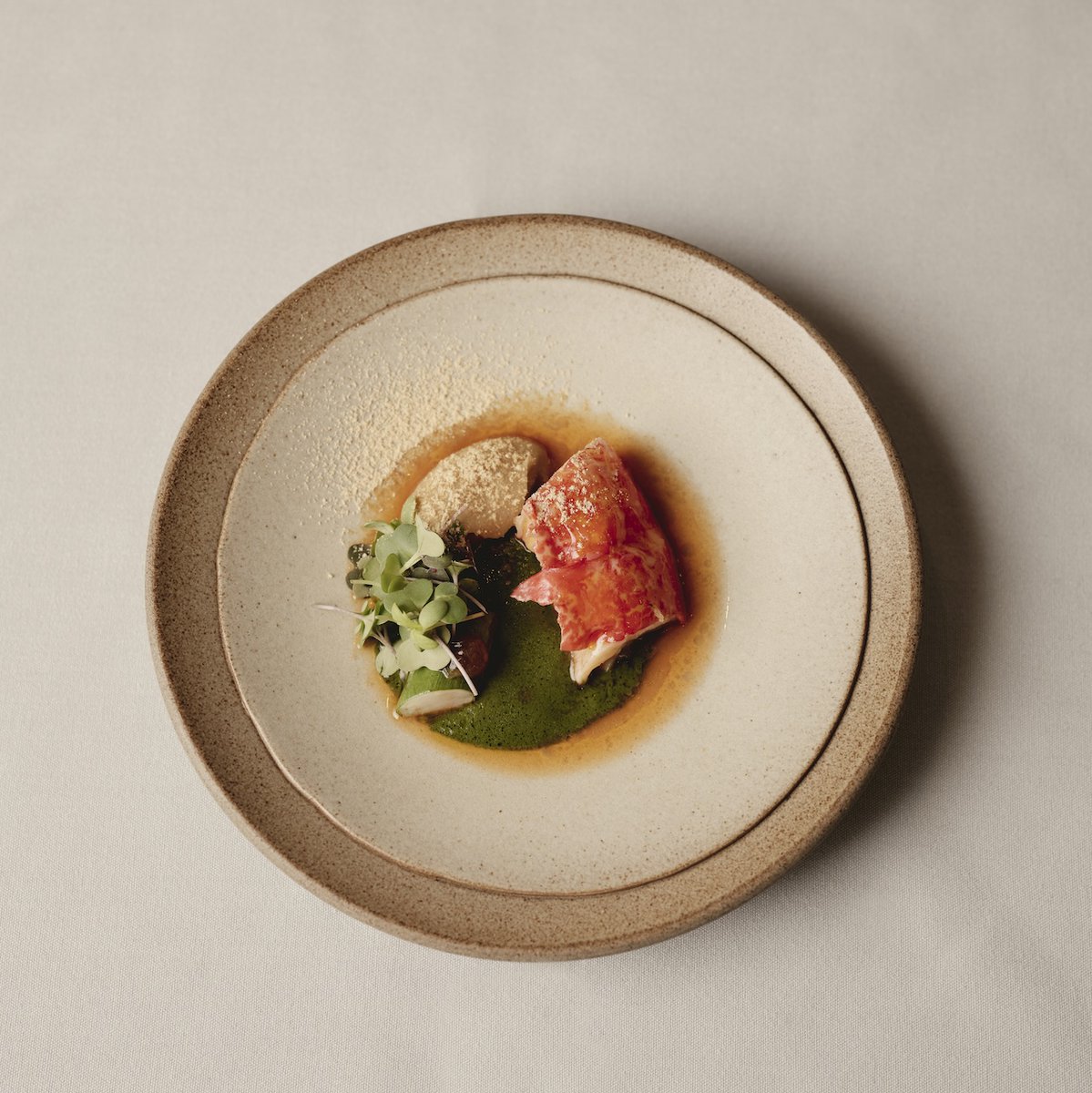 UltiEncounters's tweet photo. With its July launch, The Britannic Explorer, A @belmond  Train, promises an exceptional dining experience that showcases the best of the UK. https://t.co/DO1t0EmwRh https://t.co/pngMlptdek