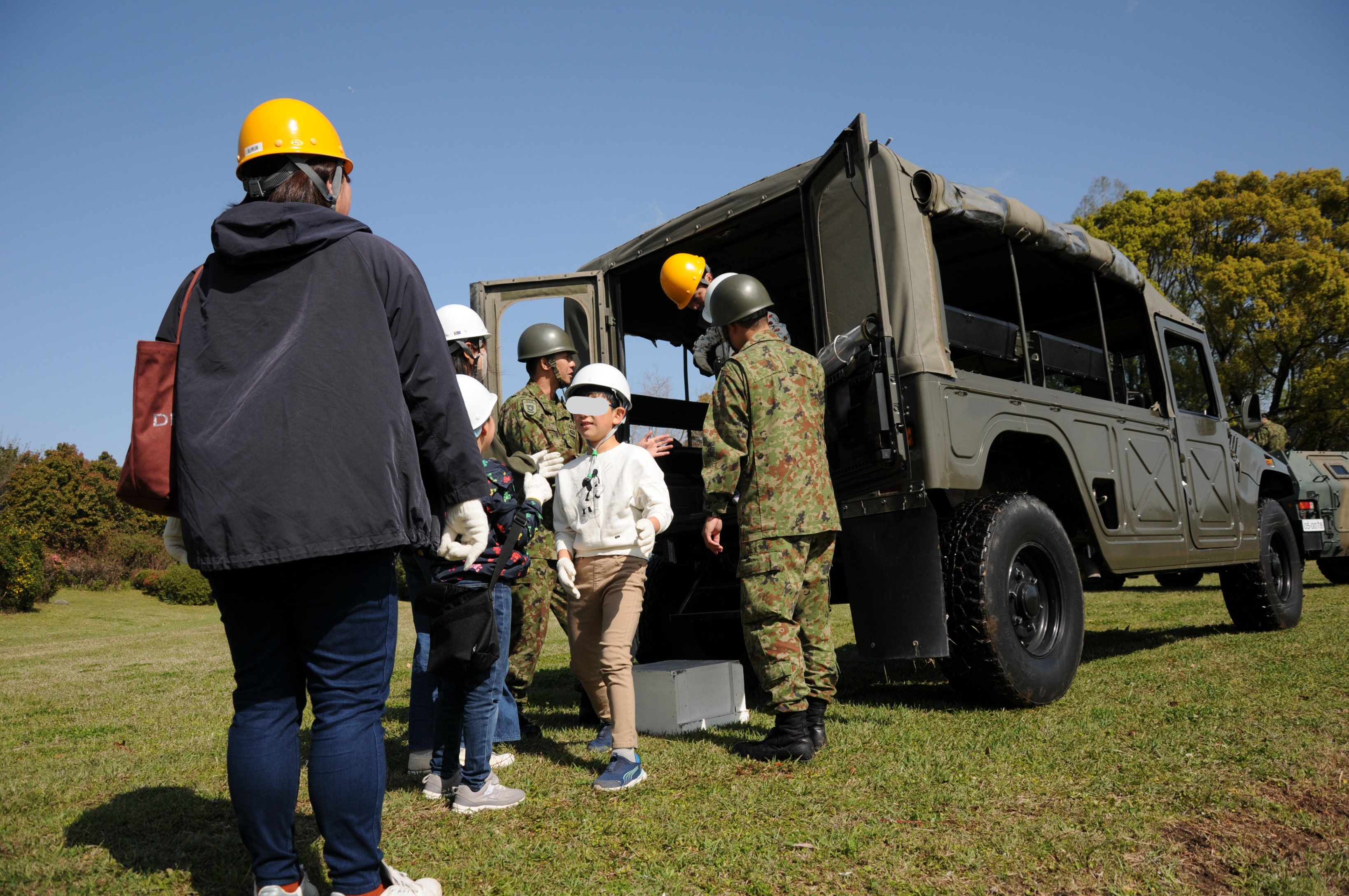 330px-Officer_candidates_JGSDF.jpg
