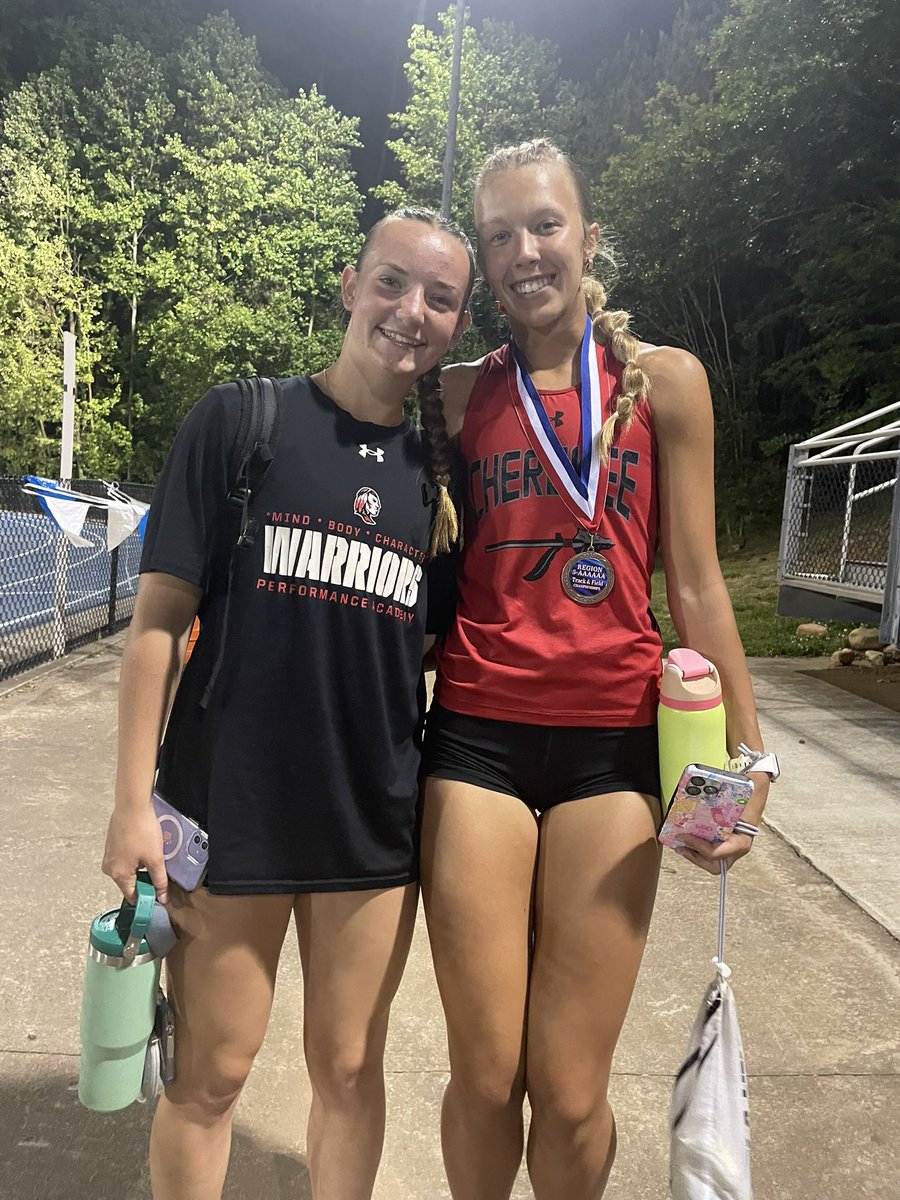 It’s been a good week. We won our first round ⚽️ playoff game and I qualified for Track Sectionals in the 4x400, we also broke our school record we set last year.