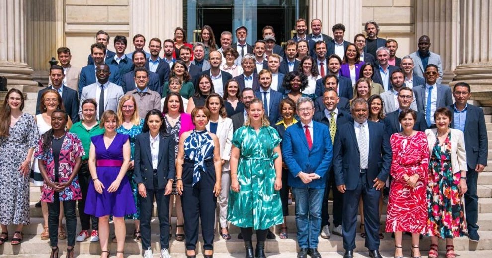 JLMPourTous's tweet photo. Vous incarnez la dignité, le courage et l’avenir. Nous sommes fiers de vous, fiers de ce que vous portez. Ensemble, nous écrivons l’Histoire.🇫🇷🙏✊️
#LFI #FiersDeVous https://t.co/L7Q4dA5YEa