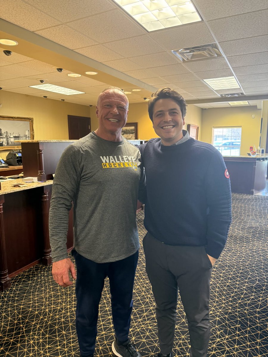 djonestraining's tweet photo. I recently ran into one of my favorite EAO athletes, Joey Sofo. He trained with me for 13 years. He is an absolute fantastic young man! A solid college hockey player. He was a pleasure to work with. He always had a positive impact on the people that he engaged with. #mademyday! https://t.co/wNYq7s5otr