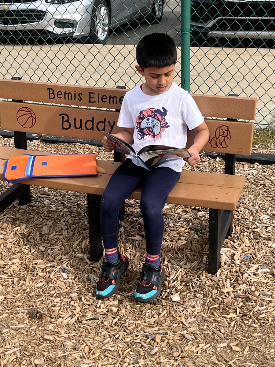 Avid Readers find the best places to read!  #bemisthinkers