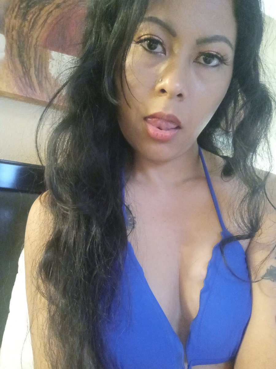 Lizzylicks1's tweet photo. San Diego swingers where is the party at i want fuck guy/girl in front of hubby https://t.co/xQYtgjZrnp