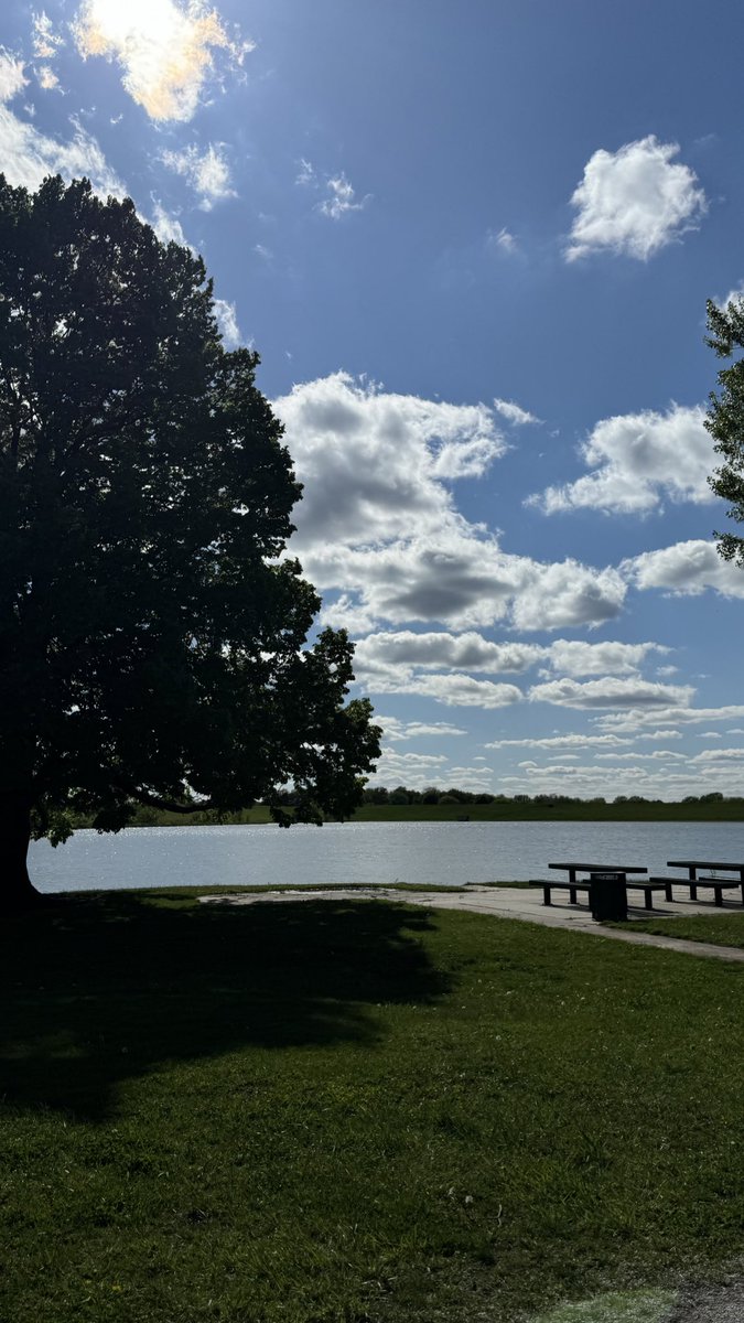 justmapage's tweet image. من جماليات البعثه اللي بشتاق لها هي اني شهدت الفصول الاربعة وعشتها بحذافيرها💗