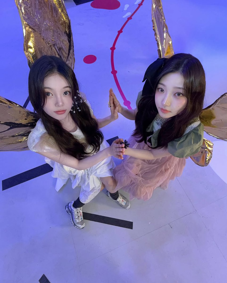 H2H_STEELLA's tweet photo. I Believe I Can Fly .. 

#Hearts2Hearts #하츠투하츠 #H2H #STELLA #스텔라 
#IAN #이안
#Butterflies #TheChase #Hearts2Hearts_TheChase https://t.co/hhTRQHPnm4