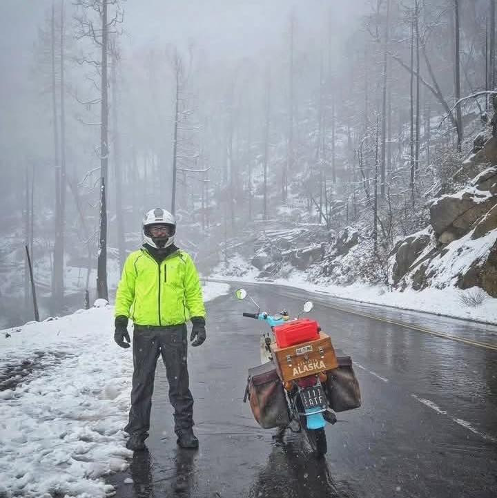 Pablito el viajero llego a Alaska
con la econo