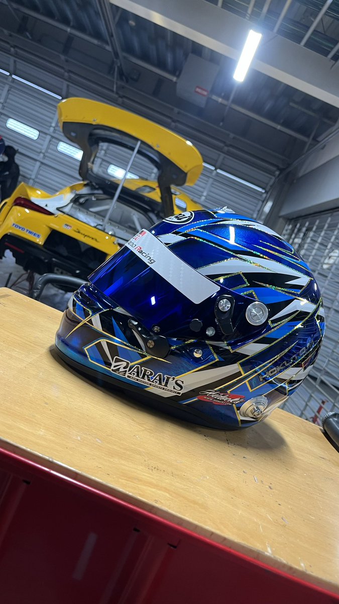 Hokuto_Matsuyam's tweet photo. 今週末からNewヘルメット！

僕の歴代ヘルメットは全てArai's様によるご提供です🙏

新しいヘルメットで最高のスタートができるように頑張ります👍

#アライズ
#hidecks https://t.co/D26kN9qRSK
