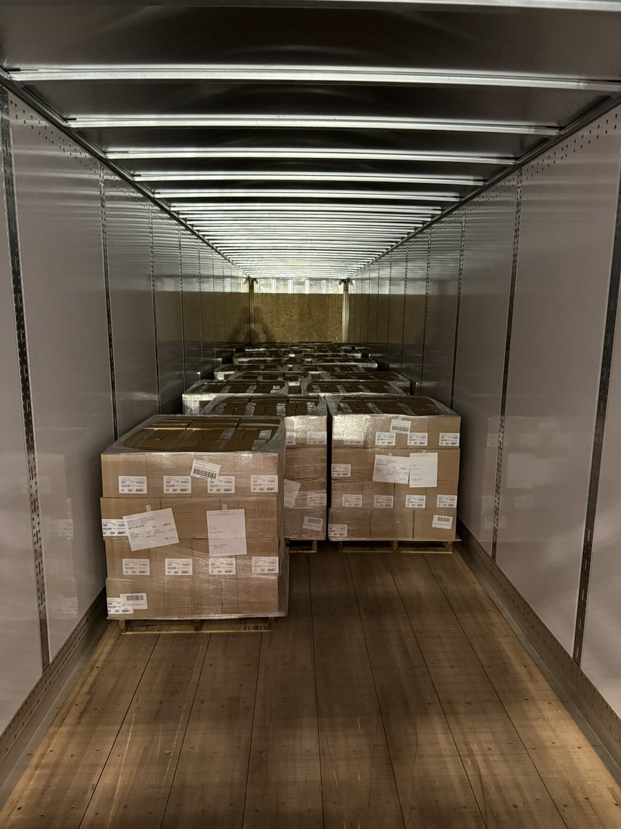 dawnstaley's tweet photo. Had an awesome experience at @simonschuster with all of the people who work to make a book a true reality.  Hot off the press into my hands is my book UNCOMMON FAVOR-don’t try to bounce although its cover feels like a basketball. I can’t wait to share my journey with all of you! https://t.co/YdugQ7dU70