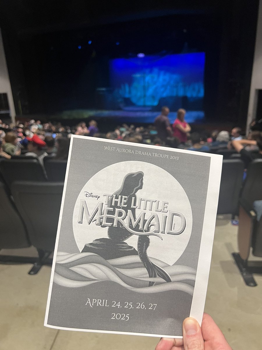 pme258's tweet photo. Break a leg @WAtheatre2013!!! 🔴🔵 https://t.co/gWatQwcuXj