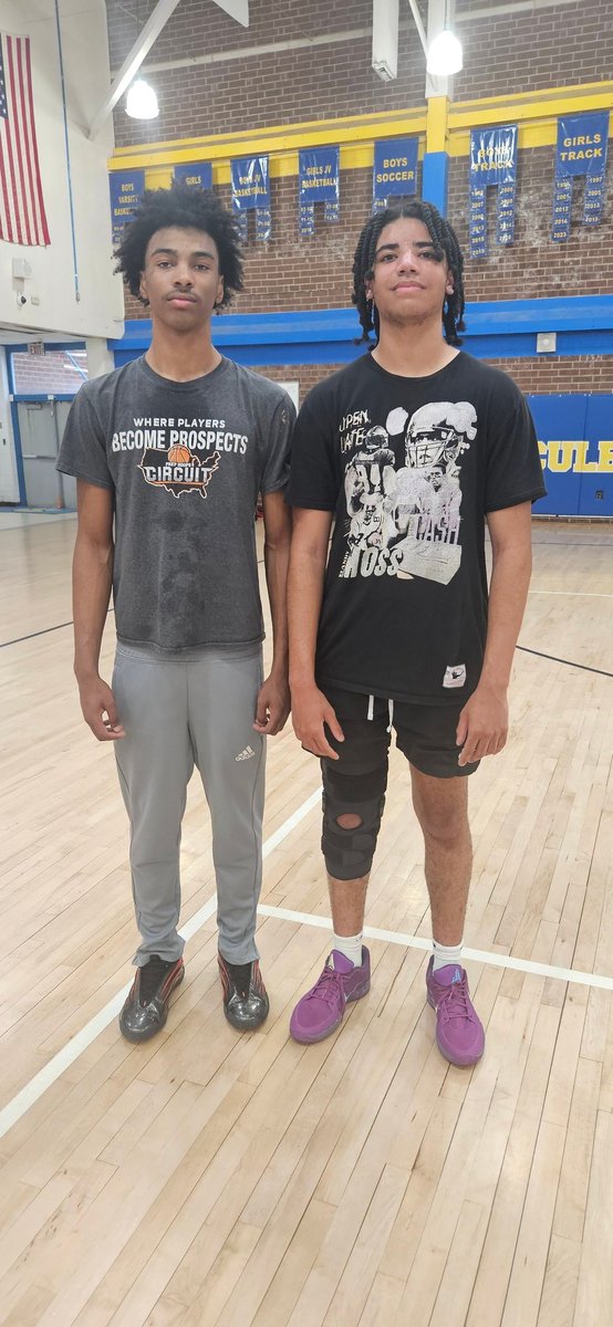 ncwildcats_2022 (@ncwildcats2022) on Twitter photo C/O 2027 6โ5 <a href="/JustinFrye09/">Justin Frye</a> & C/O 2026 6โ5 <a href="/bakariwatkins07/">Bakari Watkins</a> are headed to Kentucky this weekend and theyโre bringing the smoke!
Length. Skill. Killers on both ends
This duo is SCARY
College coaches better tap in NOW! <a href="/CoachBrunelli/">CoachBrunelli</a> <a href="/rmcgeehoopseen/">Reggie McGee (HoopSeen)</a> <a href="/JustinByerly/">Justin Byerly</a> <a href="/CoachMRUNMLOBOS/">Mike Roberts</a> C/O 2027 6โ5 <a href="/JustinFrye09/">Justin Frye</a> & C/O 2026 6โ5 <a href="/bakariwatkins07/">Bakari Watkins</a> are headed to Kentucky this weekend and theyโre bringing the smoke!
Length. Skill. Killers on both ends
This duo is SCARY
College coaches better tap in NOW! <a href="/CoachBrunelli/">CoachBrunelli</a> <a href="/rmcgeehoopseen/">Reggie McGee (HoopSeen)</a> <a href="/JustinByerly/">Justin Byerly</a> <a href="/CoachMRUNMLOBOS/">Mike Roberts</a>