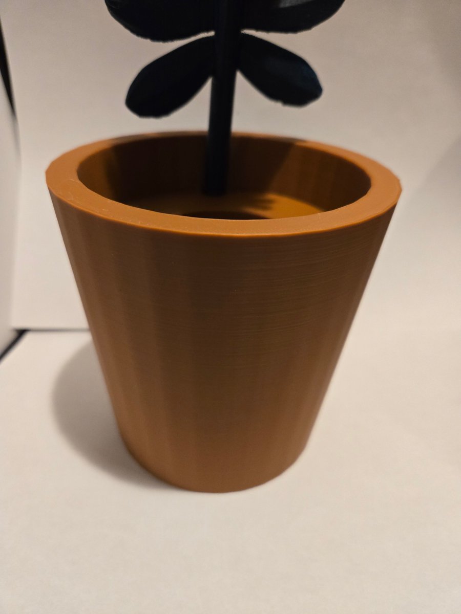 PhelpsIncDotNet's tweet image. In today&apos;s video we printed the first part of our Flower Pot Pencil Holder. It took a staggering 5 and 1/2 hours. to print! Check out the video here - youtube.com/shorts/BSCLLuO…. @phelpsinc on @YouTube #3ddesign #3dmodeling