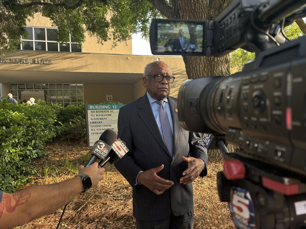 Congressman Jim Clyburn is speaking at a town hall at the Technical College of the Lowcountry Mather Campus in Beaufort. Full story tonight at 11 p.m. on <a href="/Live5News/">Live5News</a>