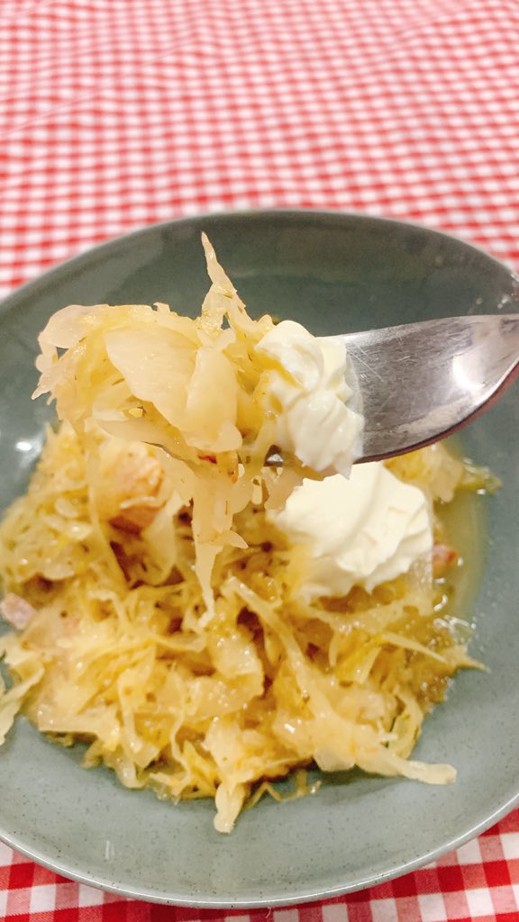 Chucrut de Transilvania
Es un guiso con cerdo ahumado, cebollas, chucrut y crema agria
Hasta agotar stock
Tante Ottilia 
Escalada 2800, Victoria 
Club Alemán de Punta Chica
Reservas al 1122542747