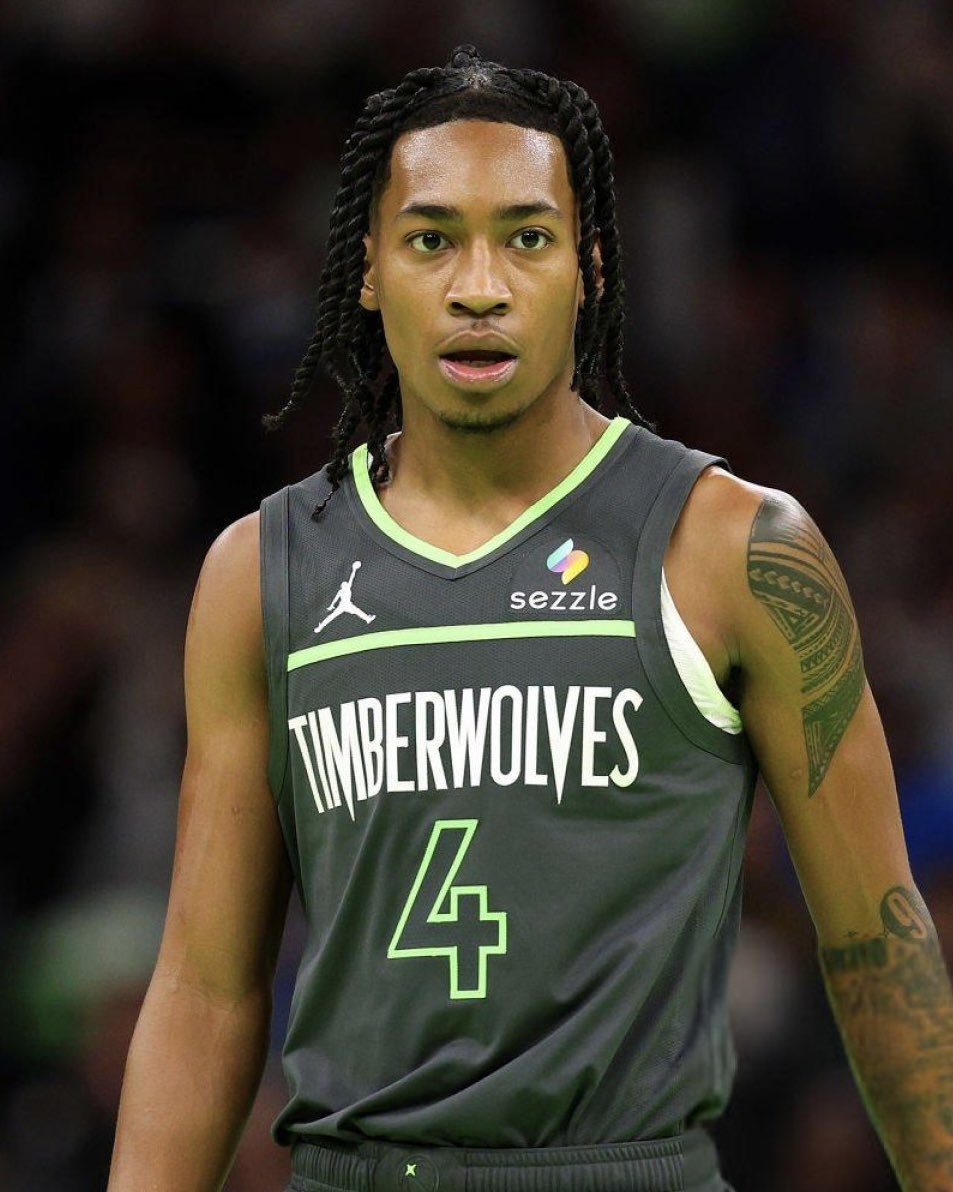 Nice Kicks tweet media