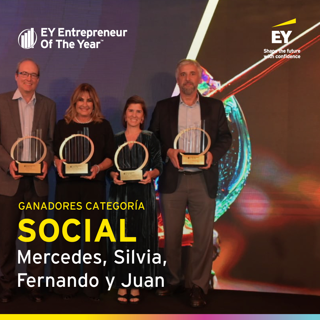 Conocé a los galardonados de la categoría Social: personas, fundaciones y ONG que transforman vidas. 👇

• Juan Thomas, por Potenciar Solidario.
• <a href="/silviafbarrio/">silvia f.barrio</a>, por <a href="/AEPSOarg/">AEPSO</a>.
• Fernando Polack, por Alamesa.
• Mercedes Fielder, por Olimpiadas Especiales.

#EOYArgentina