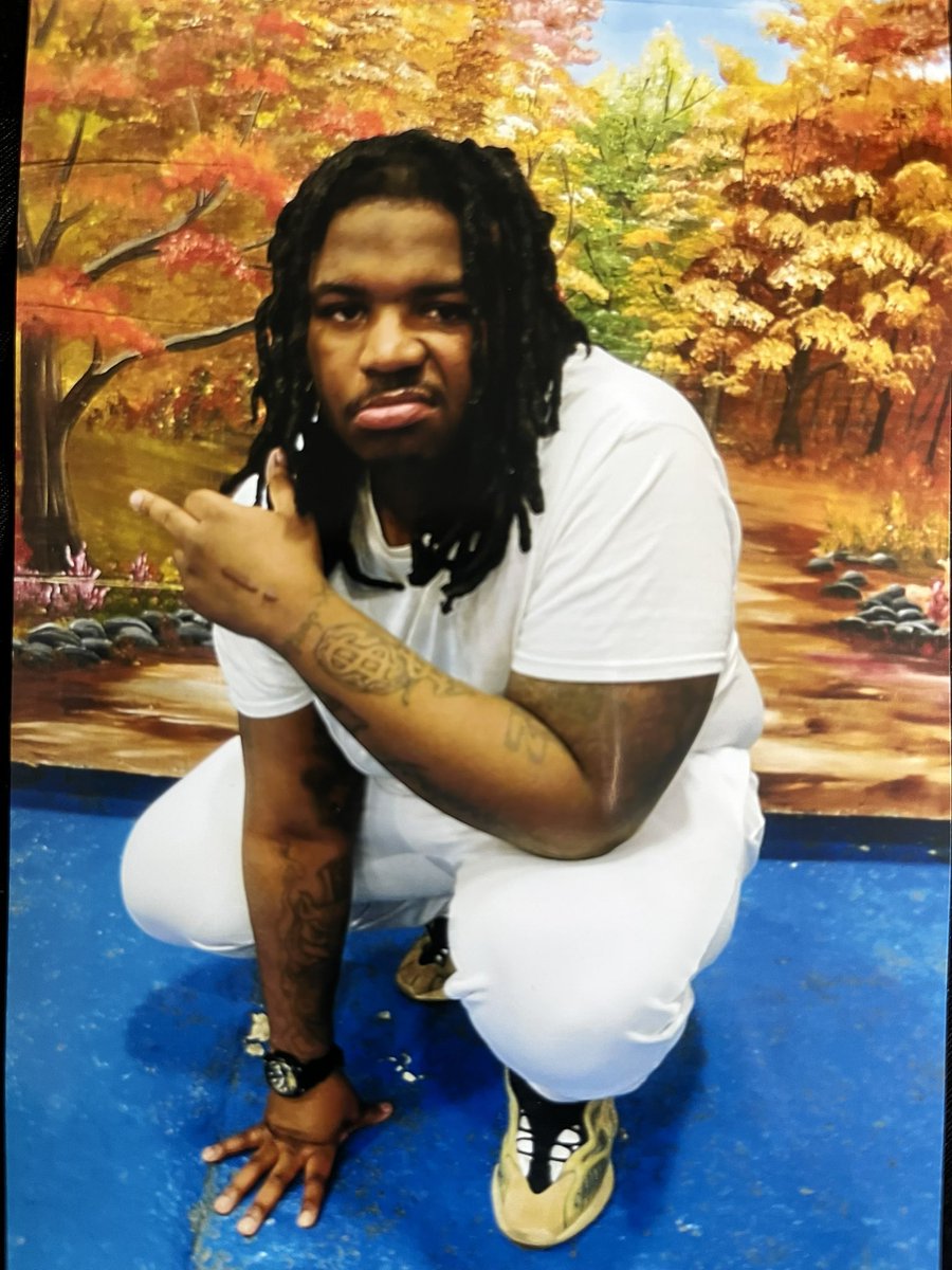 I was a Diamond in a rough💎,
So I put Diamonds in my bust(down)⌚️
#FreeFatJugg