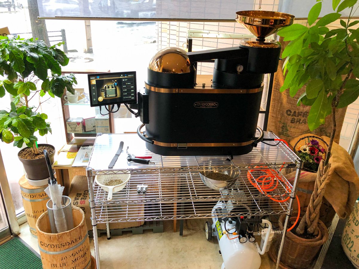 avercasso's tweet photo. 東京都千代田区の自家焙煎コーヒー店「シャンズカフェ」様に、コーヒー生豆AI自動選別機「CS One」を納入・設置させていただきました🎉

＜シャンズカフェ＞
https://t.co/2rkRErICF7

気軽に美味しいコーヒが飲める素敵なお店ですので、お近くに行った際はぜひお立ちよりください！ https://t.co/Quk22W5vZc