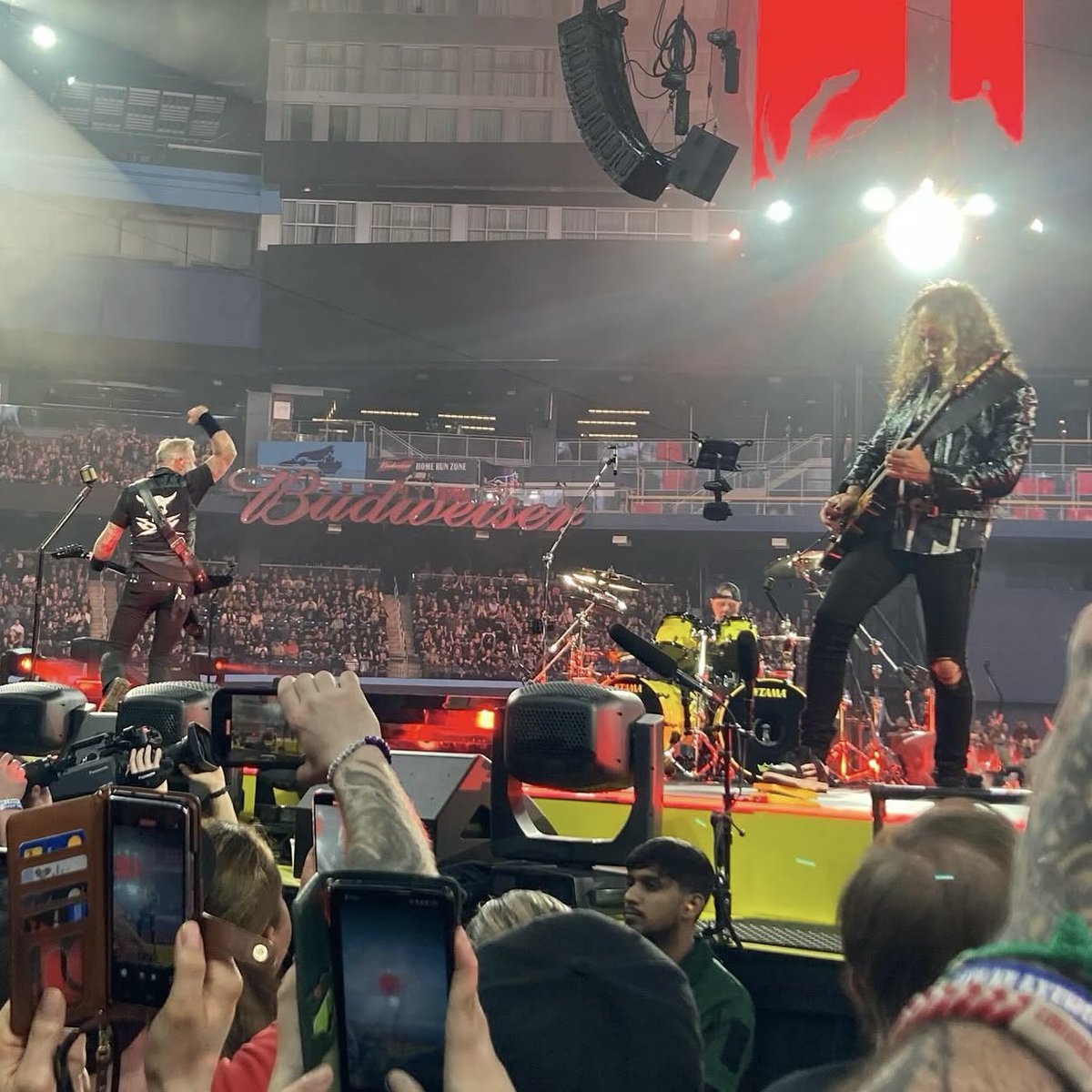 MetSince1981's tweet image. #Noche1…
#Night1…
📸 @Metallica: Presentación en el Rogers Centre de Toronto ON, Canadá 🇨🇦 24 de Abril 2025. Tour: M72 World Tour’25.
#Metallica #M72Toronto #M72WorldTour2025 #M72WorldTour #M72 #RogersCentre #FifthMember #MetFans #MetFamily #MS81 #METALLICASince1981